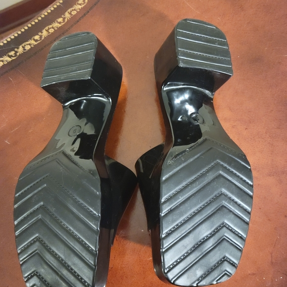 Beach By Matisse Black Vinyl Slide Platform Sandals Size 9 - Picture 3 of 5